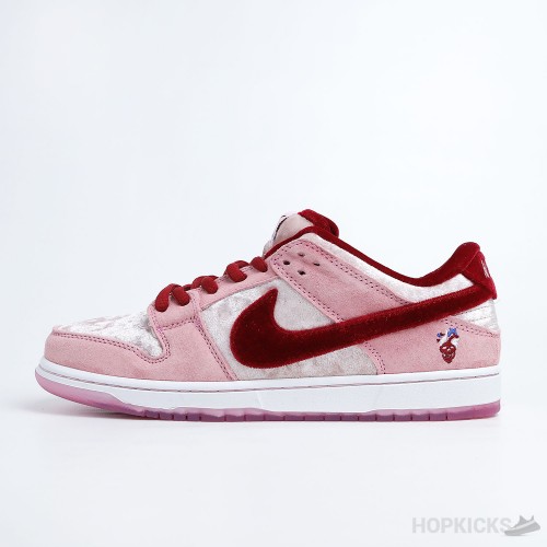 SB Dunk Low Strange Love Skateboards